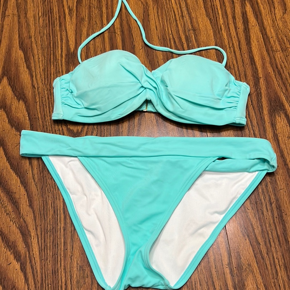Victoria’s Secrets 2Pc Swimsuit Top Size 34 C Bottom Size L